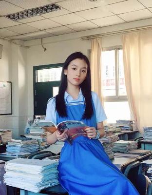 「学长别揉了～流水了想要～」公益接力背后的青春故事_: 令人在乎的选择，可能的后果又如何？