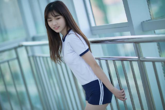 欧洲做受高潮叫床：揭秘当代年轻人的情感释放与文化碰撞_: 真实触动心灵的故事，难道你不想听听？