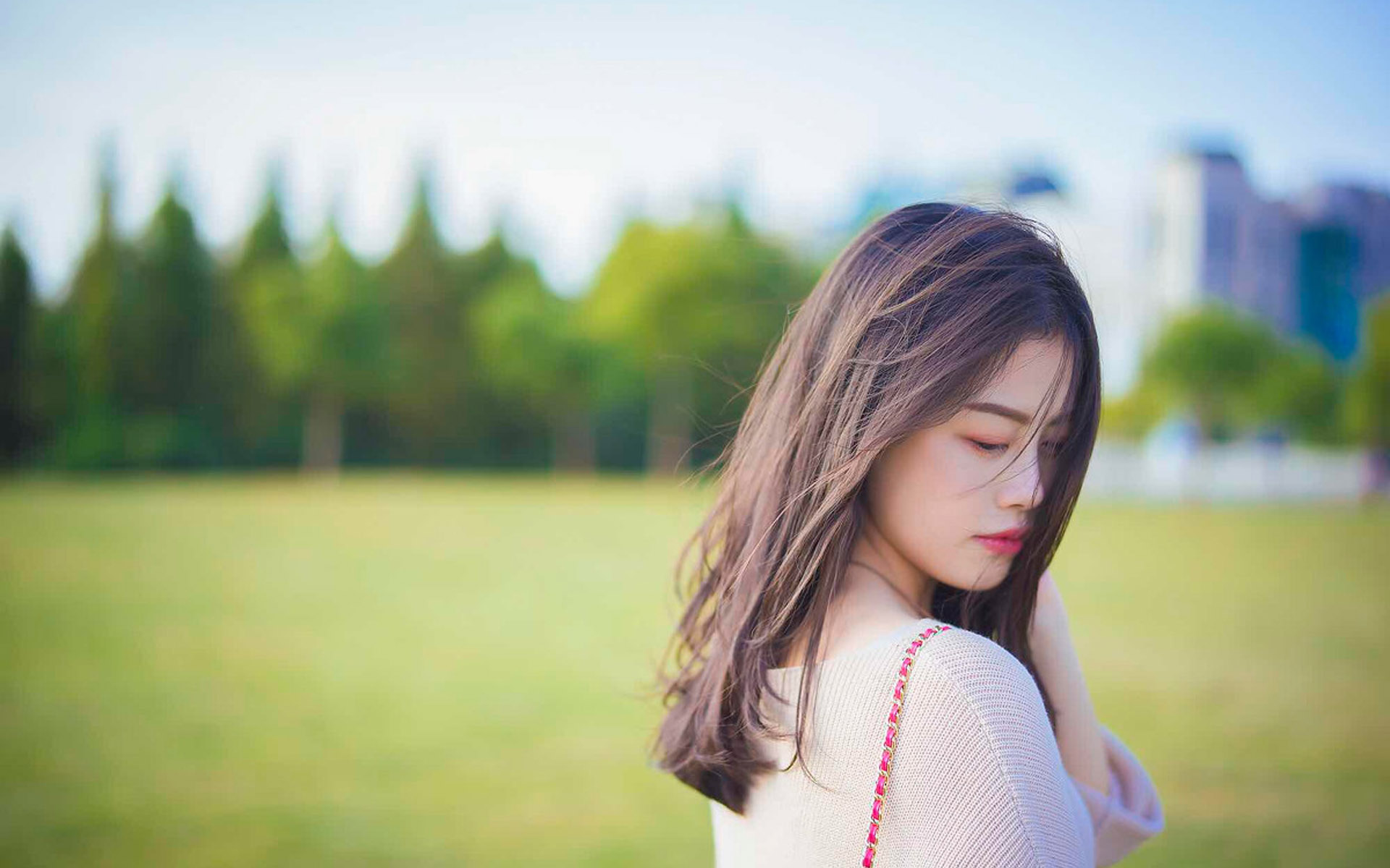 BRAZZERS💋💋31：探索成人娱乐产业背后的行业革新与社会责任_: 辩证思考的必要性，是否应该在此时反思？