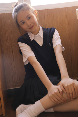 雷电将军被❌🐻黄漫扒衣服？深度揭秘事件真相与人性力量_: 复杂局势的深度解析，你对此有何看法？